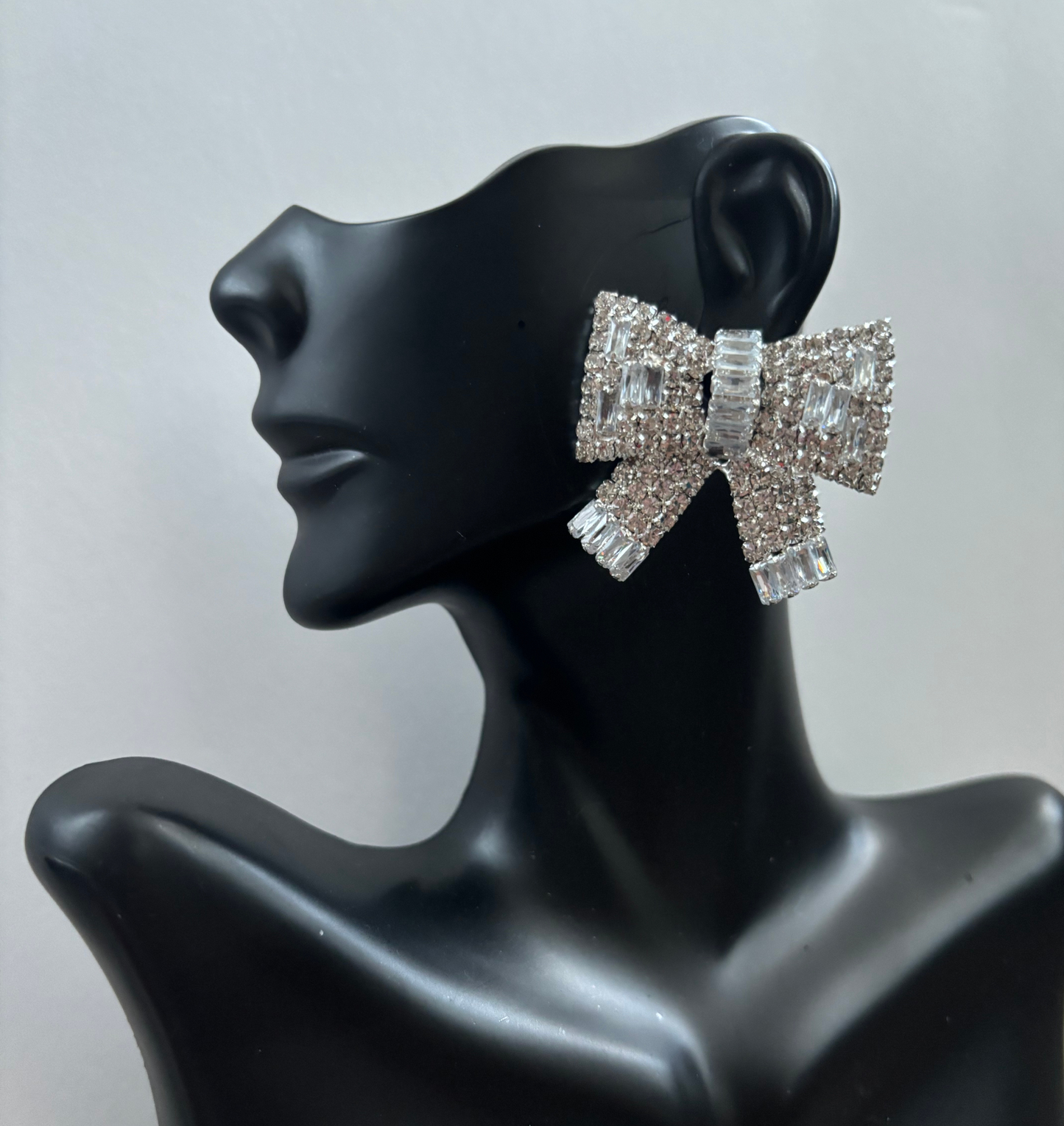 Silver Diamond Bow